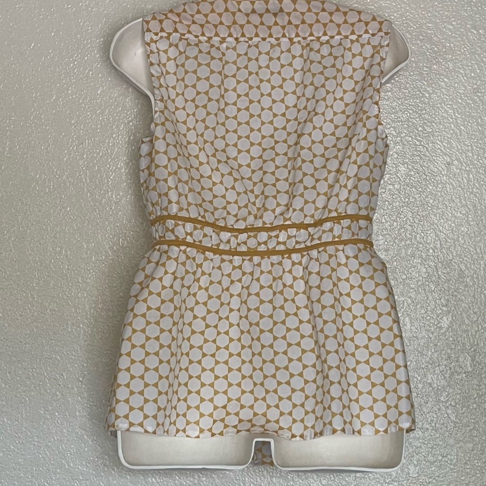 Button up - Picture 2 of 2